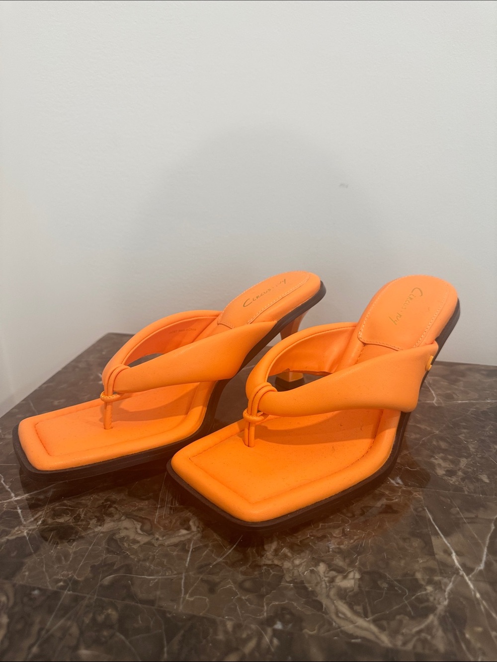 Circus by Sam Edelman Bright Orange Padded Toe-Loop Heeled Sandals